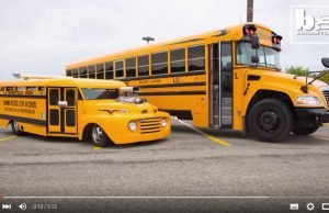 Fcoches.com ðŸš— Actualidad y Consejos [mecÃ¡nico en lÃ­nea 24h] âœŒ - Souped Up School Bus Custom Motor Helps Charities Across The World YouTube 20 43