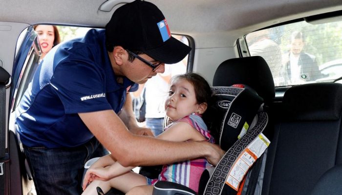 Conducir con bebés: 5 consejos de seguridad que debes conocer - sillas infantiles para utos